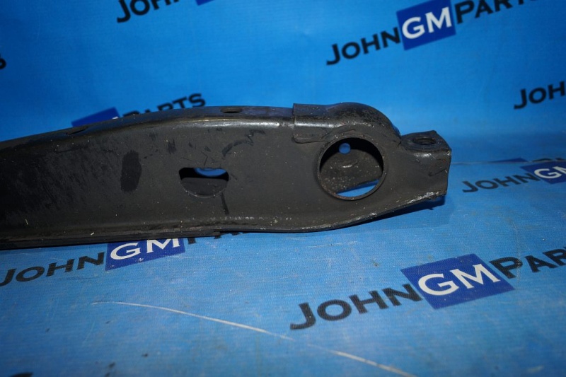 картинка Кронштейн крепления торсиона 15697843 Chevrolet Blazer от магазина JohnGMparts