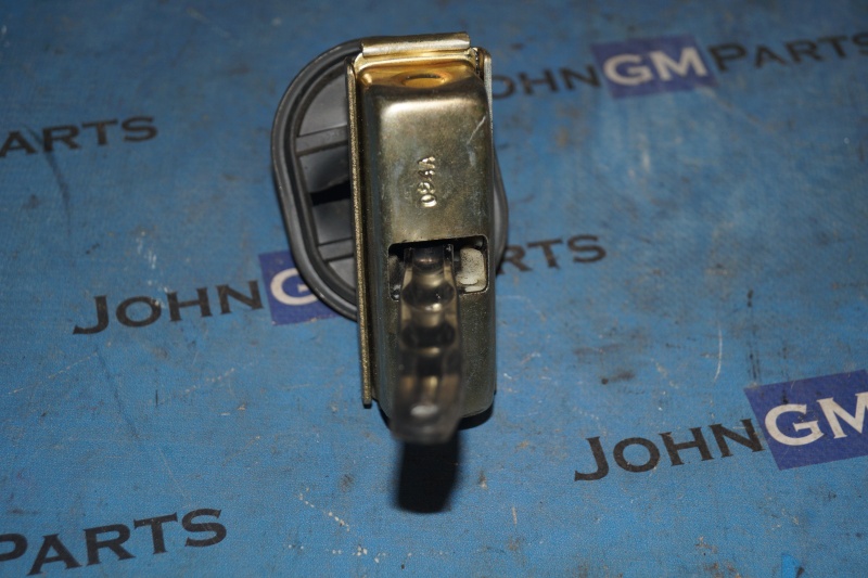 картинка Ограничитель двери передний левый 15196109 Chevrolet Trailblazer от магазина JohnGMparts