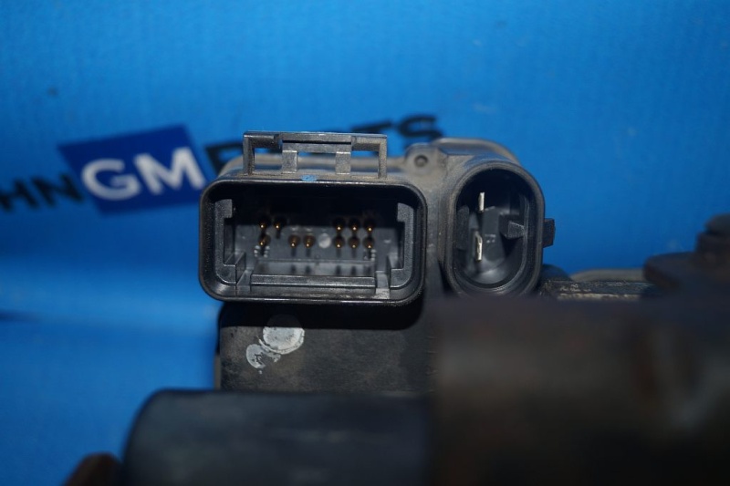 картинка Блок ABS (насос) 89027155 Chevrolet Trailblazer от магазина JohnGMparts