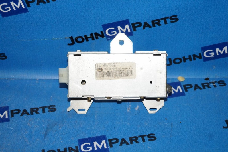 картинка Усилитель акустической системы 16218461 Chevrolet Tahoe GMT400 от магазина JohnGMparts