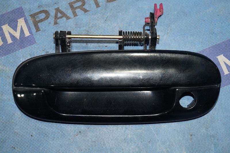 картинка Ручка двери наружная передняя левая 19120088 Chevrolet Trailblazer от магазина JohnGMparts