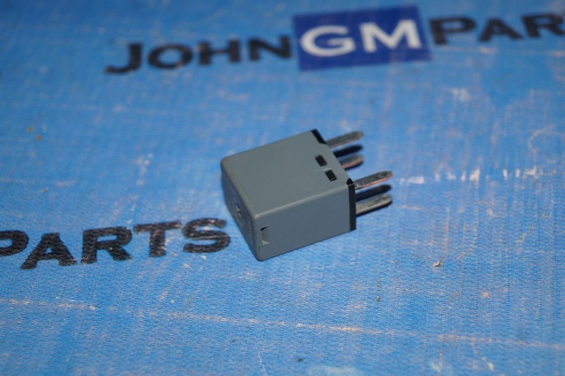 картинка Реле Tyco 13502679 GM от магазина JohnGMparts