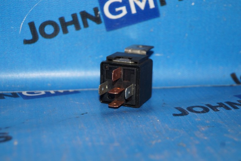 картинка Реле Directed Electronics 610T от магазина JohnGMparts