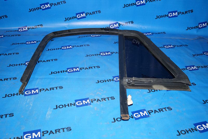 картинка Стекло двери задней правой форточка 25949488 Chevrolet Trailblazer от магазина JohnGMparts