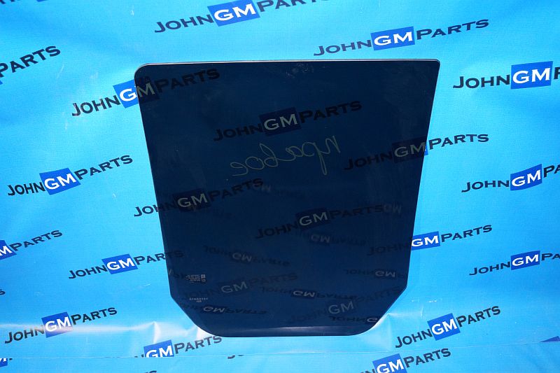 картинка Стекло двери задней правой 15135369 Chevrolet Trailblazer от магазина JohnGMparts