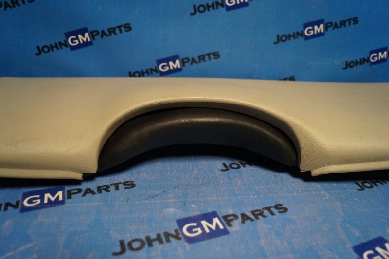 картинка Накладка панели нижняя 15043545 Cadillac Escalade GMT800 от магазина JohnGMparts