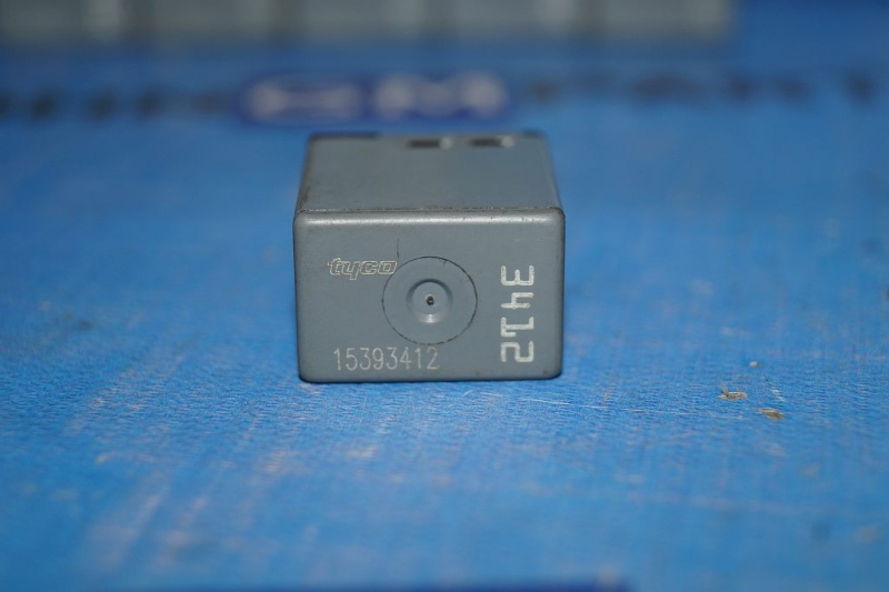 картинка Реле Tyco 15393412 GM от магазина JohnGMparts