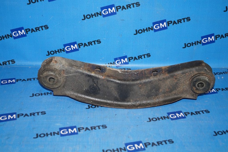 картинка Кронштейн переднего редуктора 15592502 Chevrolet Tahoe GMT410 от магазина JohnGMparts