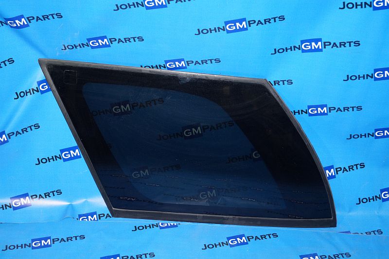картинка Стекло багажника левое 15191755 Chevrolet Trailblazer от магазина JohnGMparts