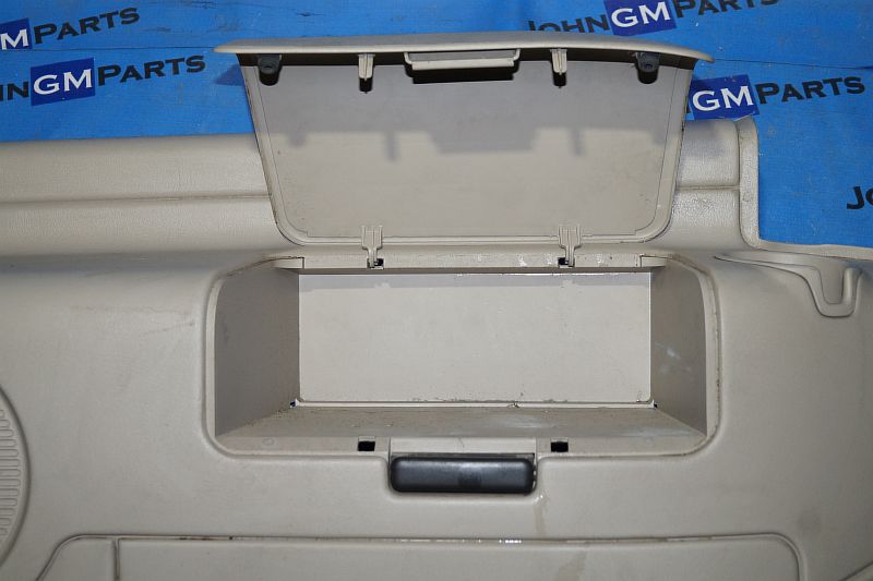 картинка Обшивка багажника левая 15133249 Cadillac Escalade GMT800 от магазина JohnGMparts