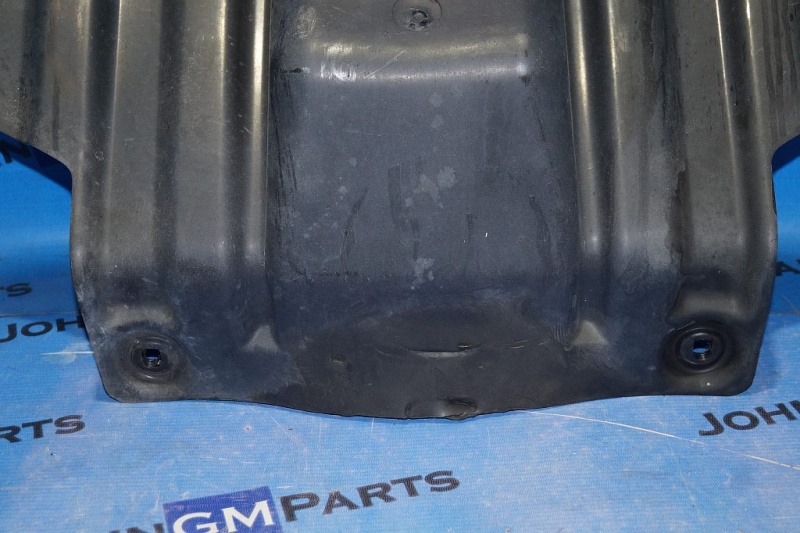 картинка Защита двигателя 15049190 Chevrolet Tahoe GMT800 от магазина JohnGMparts