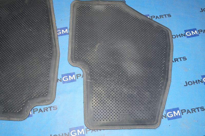 картинка Коврики комплект (серый) Chevrolet Trailblazer от магазина JohnGMparts